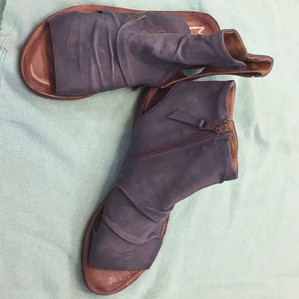 Miz mooz ankle sandals. Sz9 NNW